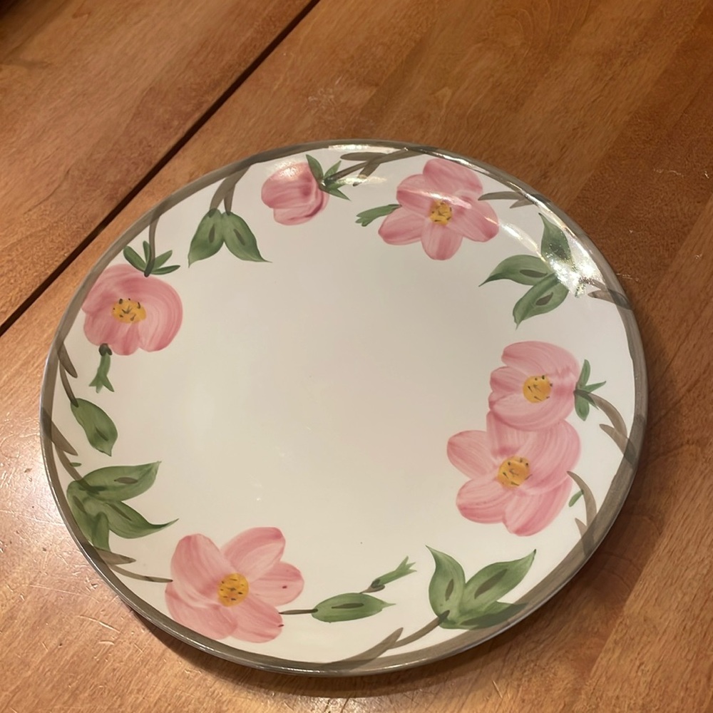 BNWOT Franciscan Desert, Rose round serving platter